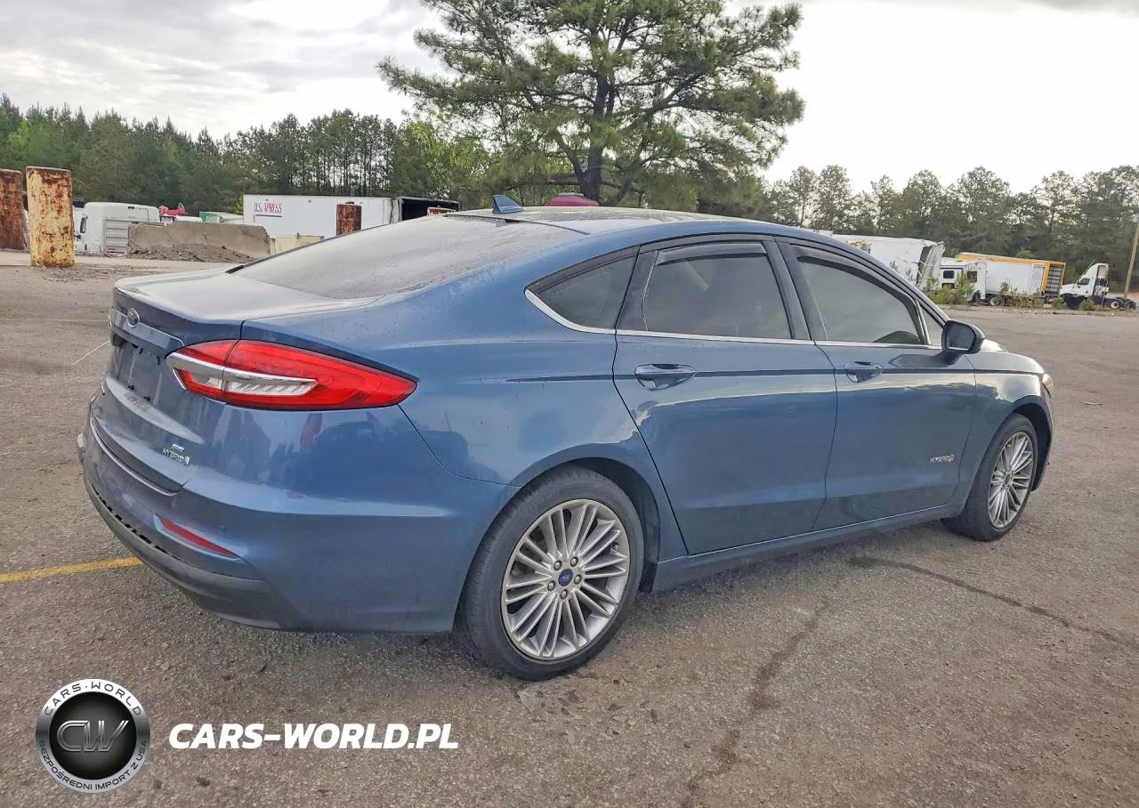 2019 Ford Fusion Se VIN:3FA6P0LU0KR264039 - 3