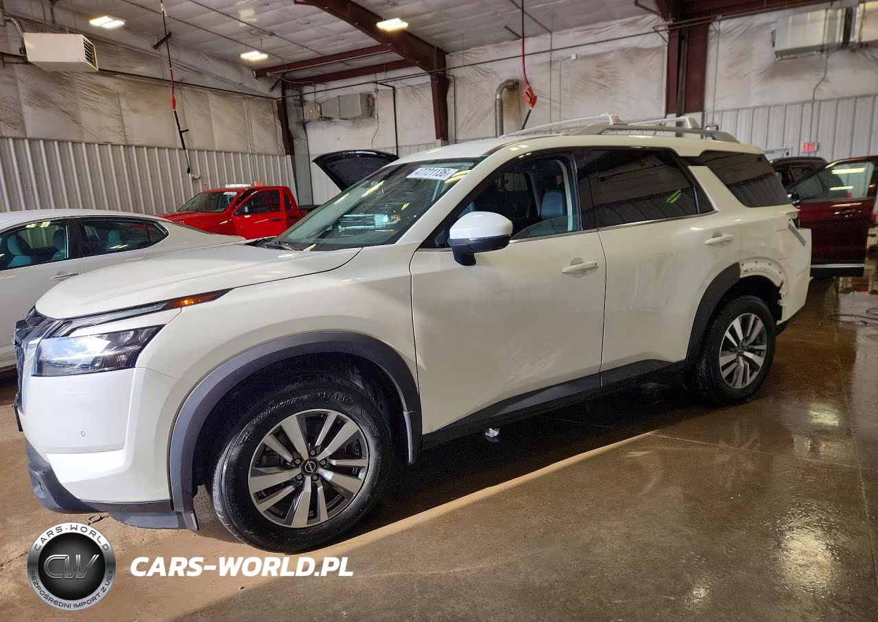 2022 Nissan Pathfinder Sl