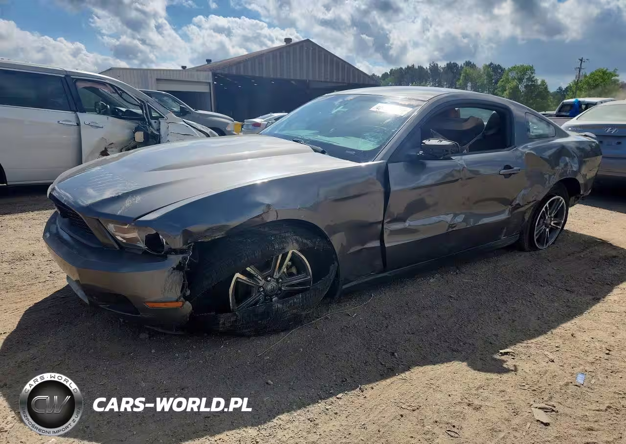 Główne zdjęcie 2011 Ford Mustang