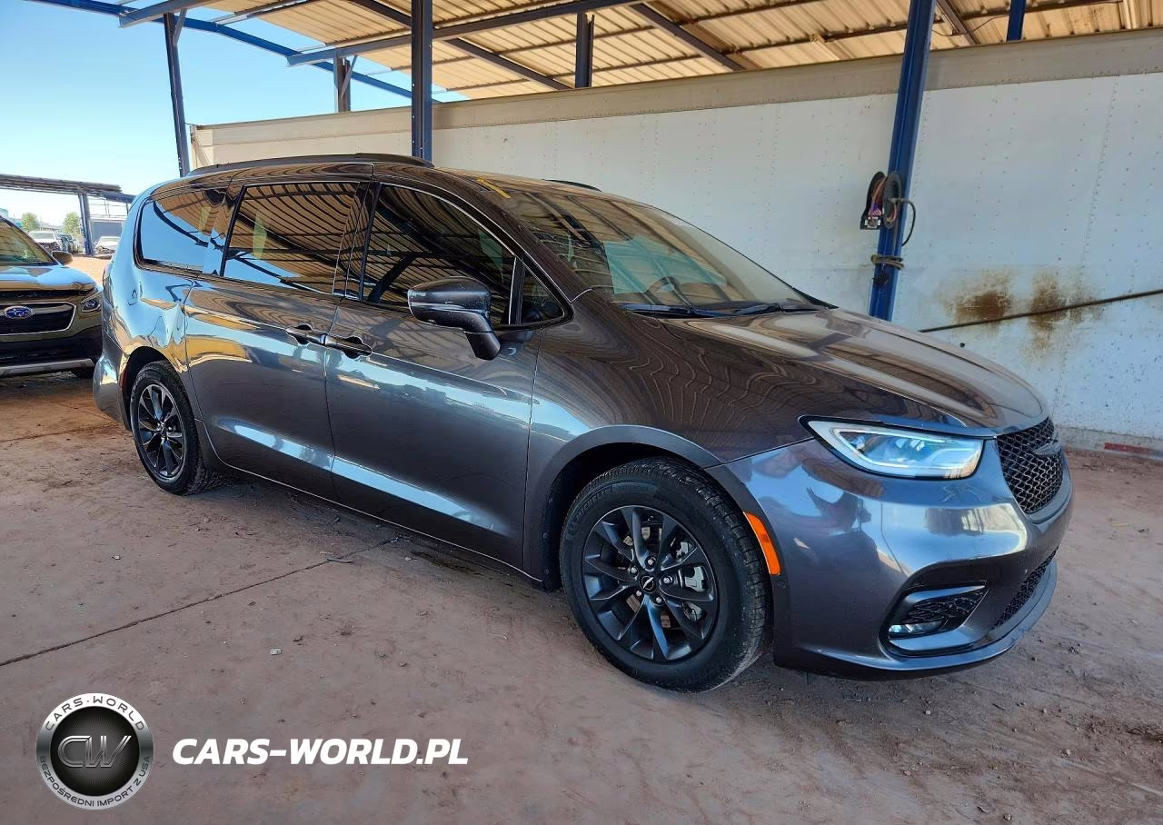 2021 Chrysler Pacifica Touring L VIN:2C4RC1BGXMR593098 - 4