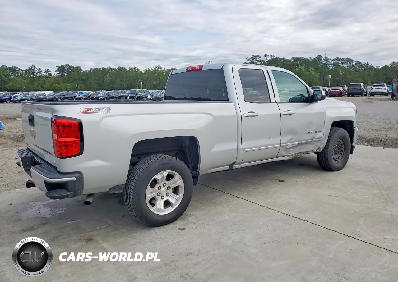 2017 Chevrolet Silverado K1500 Lt VIN:1GCVKREC2HZ251598 - 3