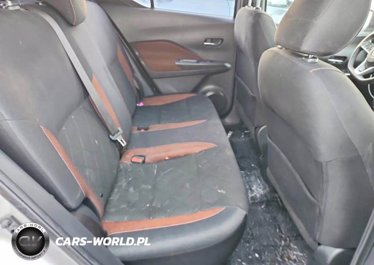 2018 Nissan Kicks Sr VIN:3N1CP5CU6JL538701 - 10