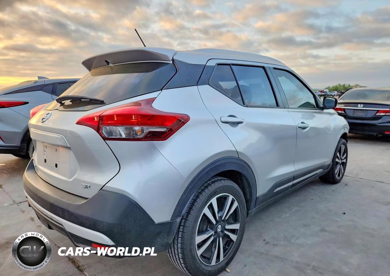 2018 Nissan Kicks Sr VIN:3N1CP5CU6JL538701 - 3