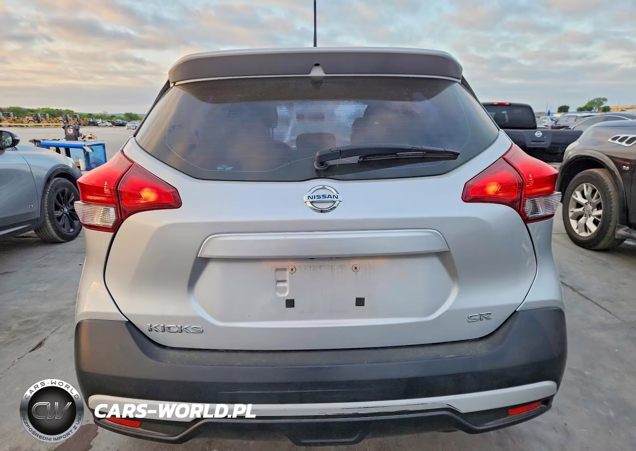 2018 Nissan Kicks Sr VIN:3N1CP5CU6JL538701 - 6