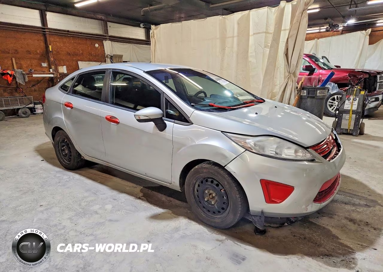 2013 Ford Fiesta Se VIN:3FADP4BJ8DM207383 - 4