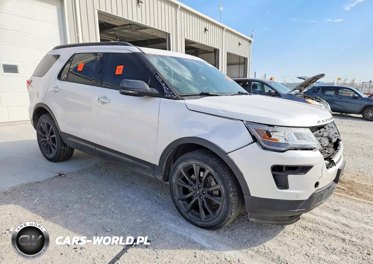 2018 Ford Explorer Xlt VIN:1FM5K8D87JGC70622 - 4