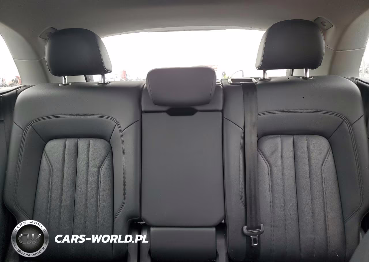2019 Audi Q5 Premium VIN:WA1ANAFY9K2022864 - 10
