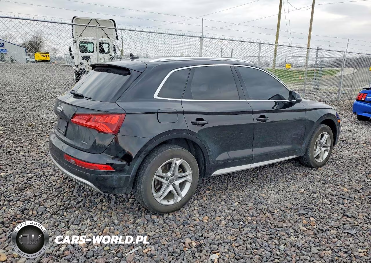 2019 Audi Q5 Premium VIN:WA1ANAFY9K2022864 - 3