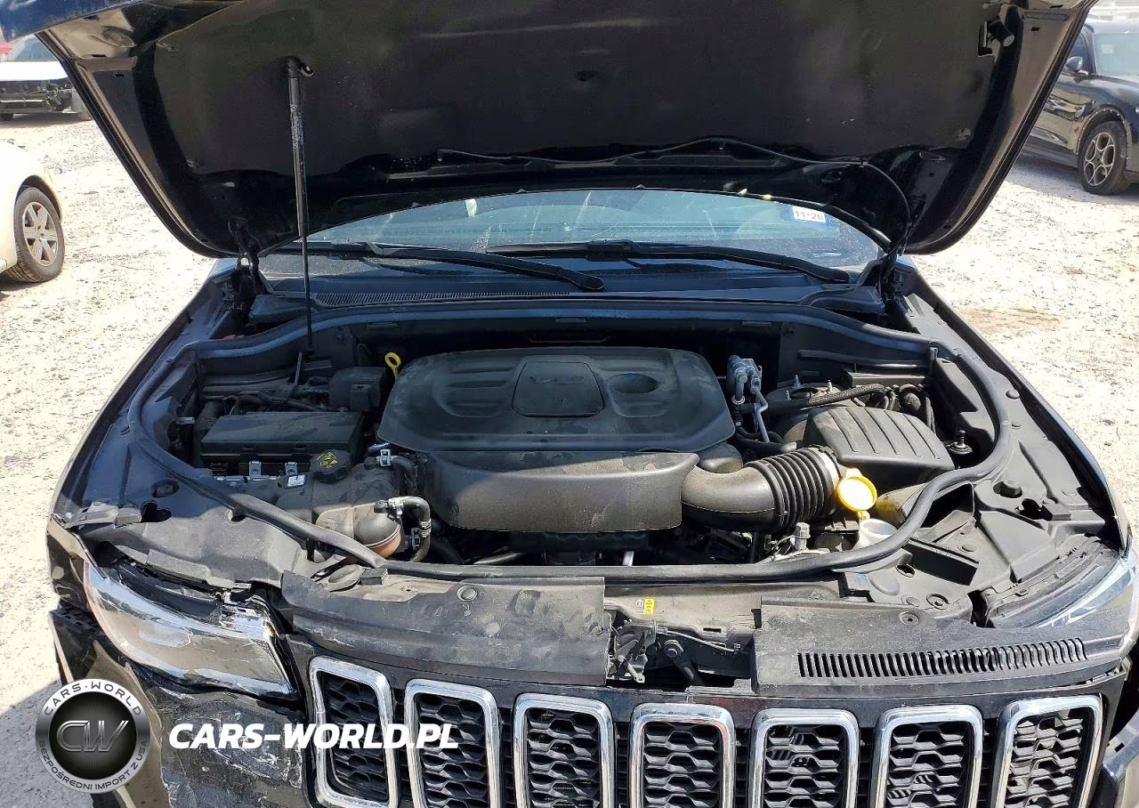 2022 Jeep Grand Cherokee Laredo E VIN:1C4RJEAG2NC153112 - 12