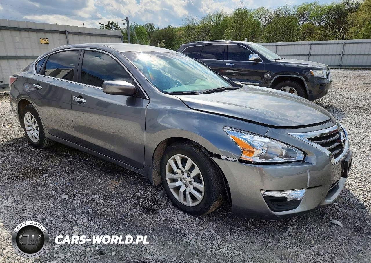 2015 Nissan Altima 2.5 S VIN:1N4AL3APXFC574806 - 4