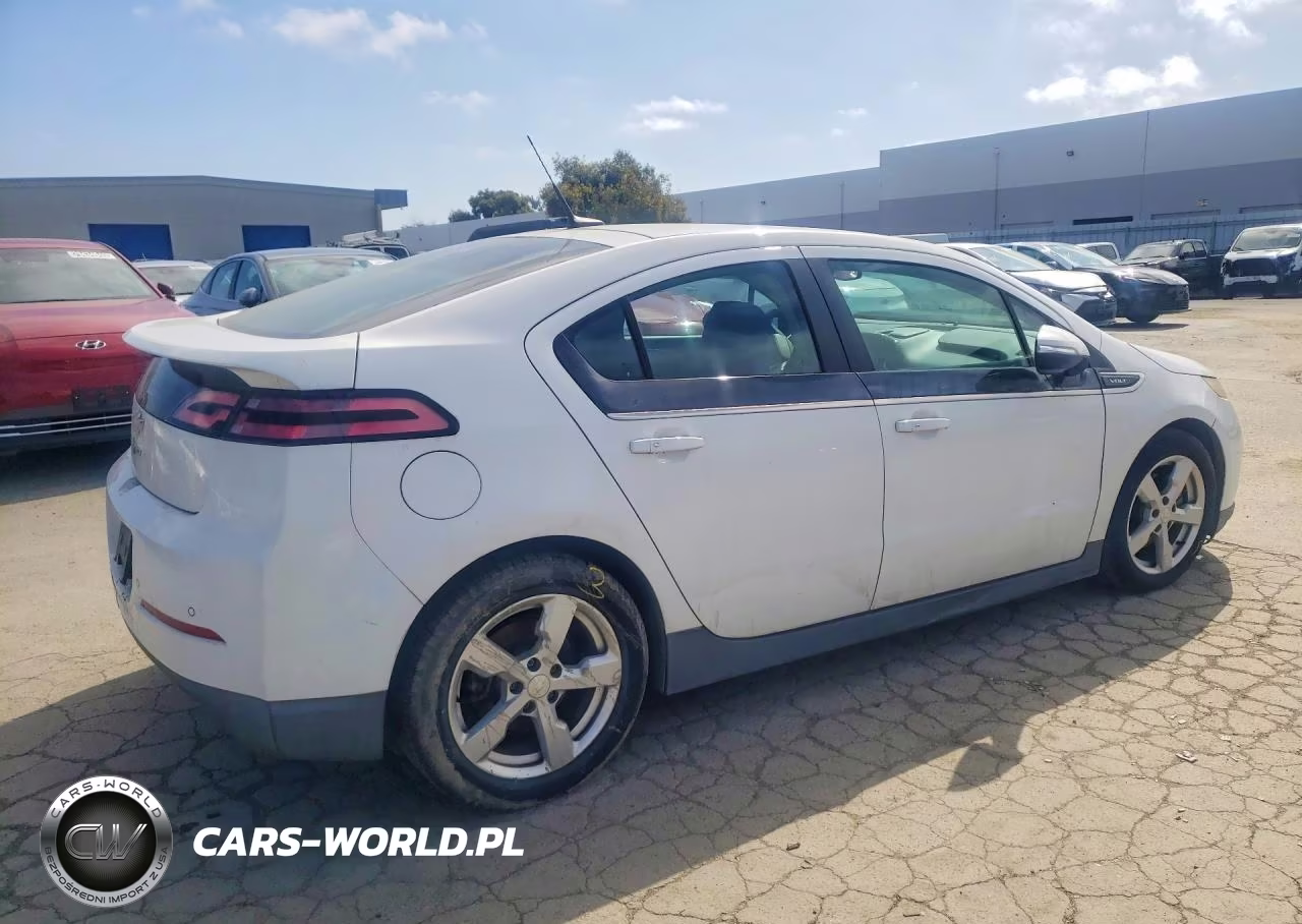 2014 Chevrolet Volt VIN:1G1RE6E48EU136814 - 3