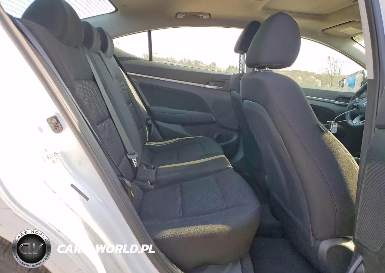2019 Hyundai Elantra Value Edition VIN:5NPD84LF1KH403511 - 10