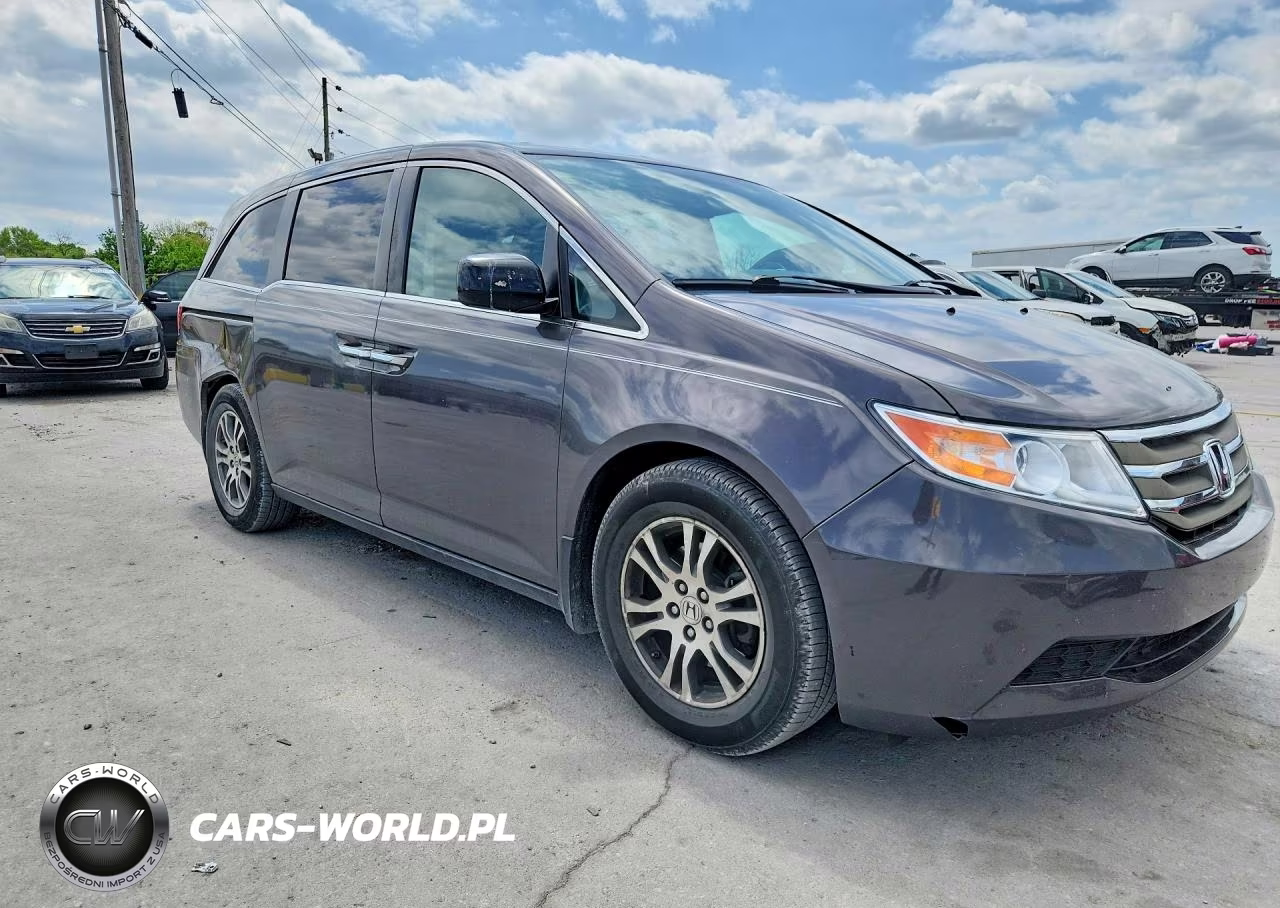 2013 Honda Odyssey Exl VIN:5FNRL5H6XDB063621 - 4