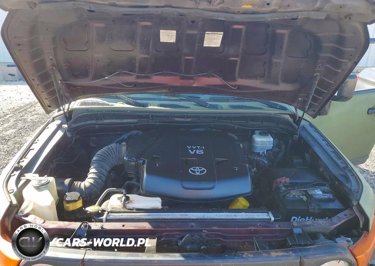 2007 Toyota Fj Cruiser Base VIN:JTEBU11F370066666 - 12