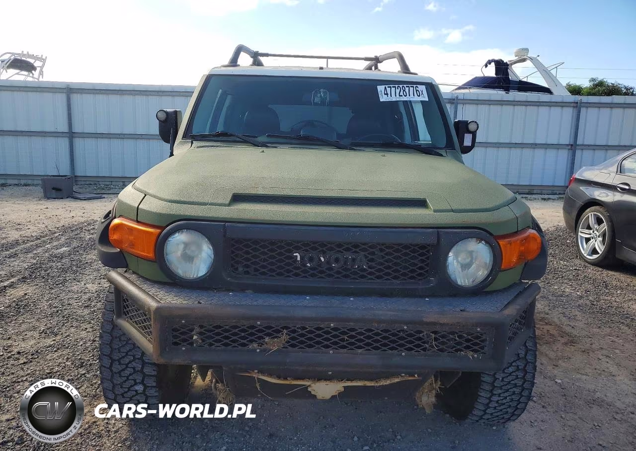 2007 Toyota Fj Cruiser Base VIN:JTEBU11F370066666 - 5
