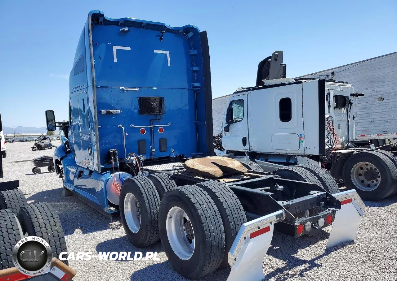 2019 Kenworth T680 Semi Truck VIN:1XKYDP9X4KJ238757 - 3