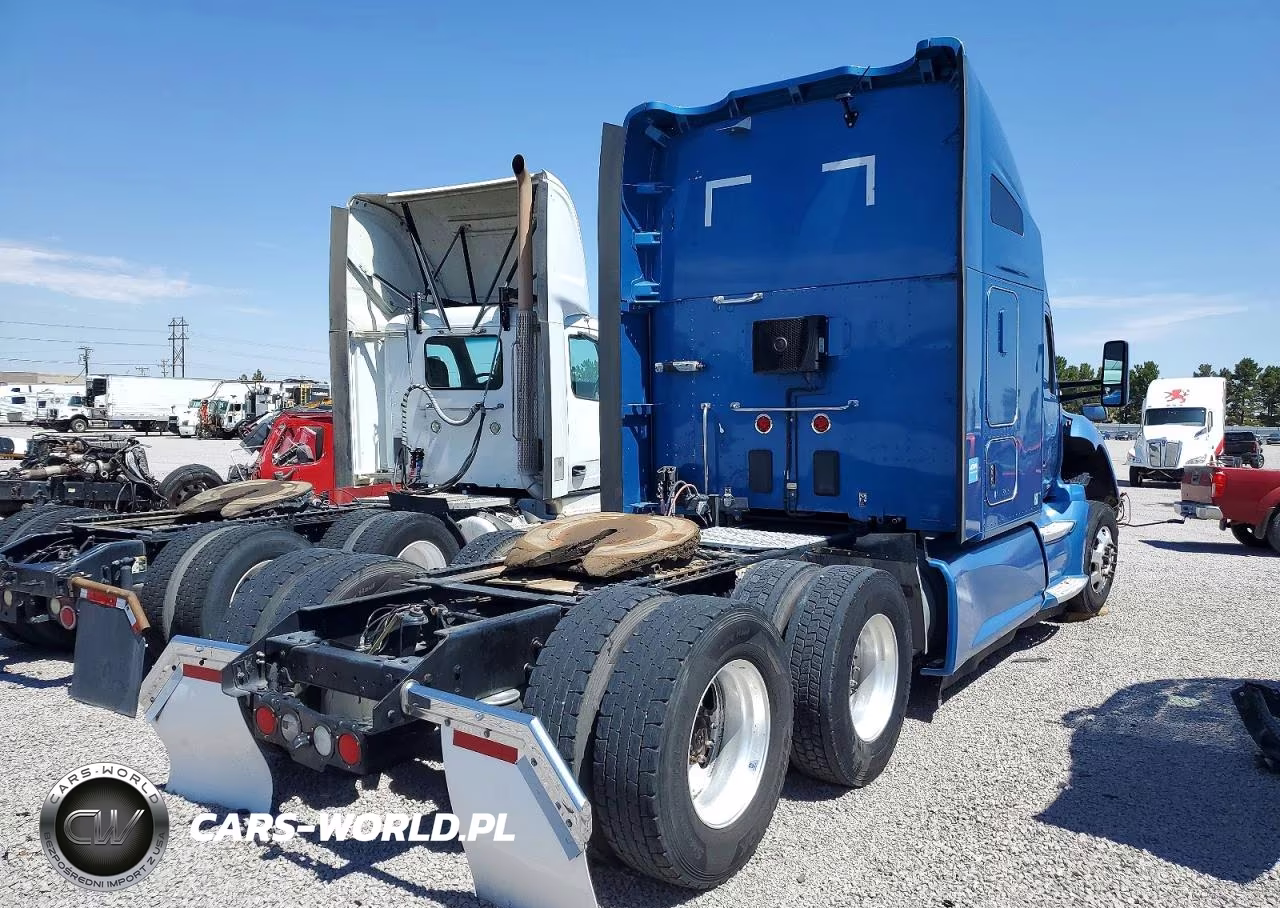 2019 Kenworth T680 Semi Truck VIN:1XKYDP9X4KJ238757 - 4