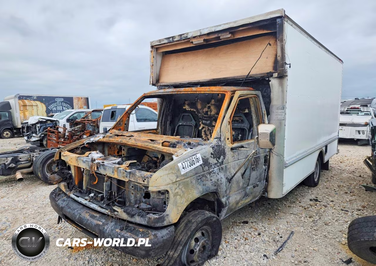 2002 Ford Econoline E350 Super Duty Cutaway Van