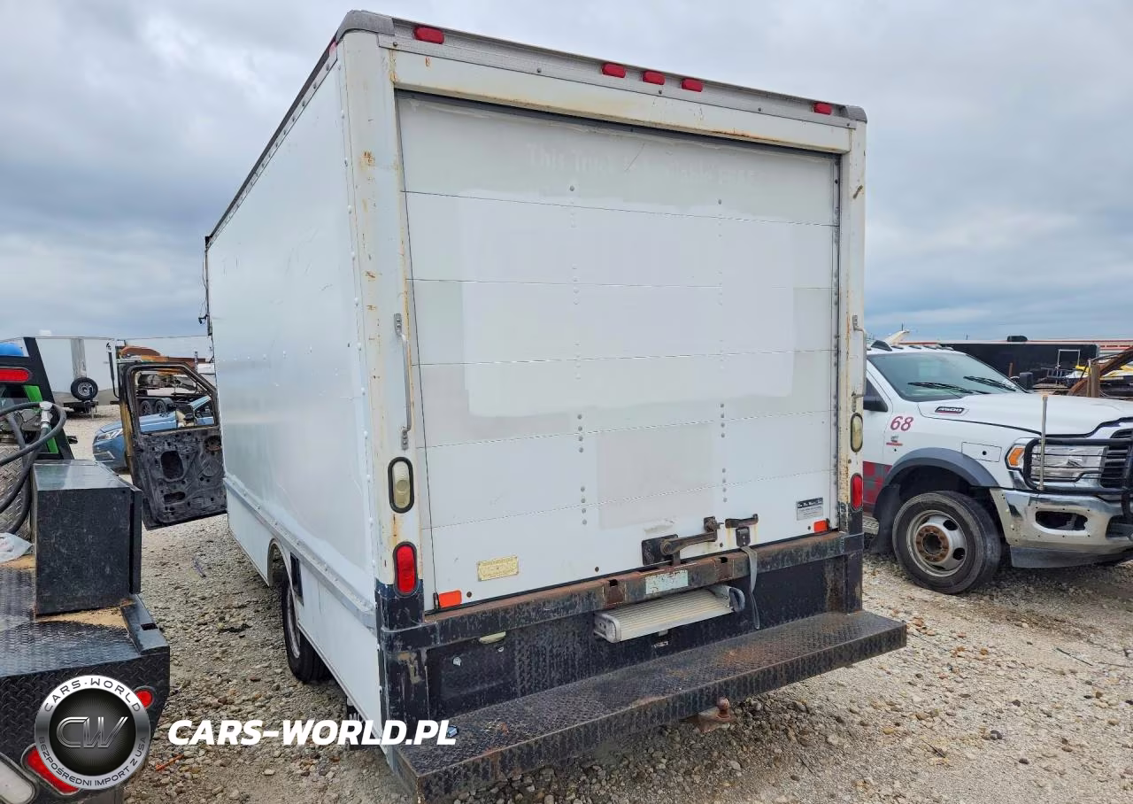 2002 Ford Econoline E350 Super Duty Cutaway Van VIN:1FDWE35L42HA94755 - 2