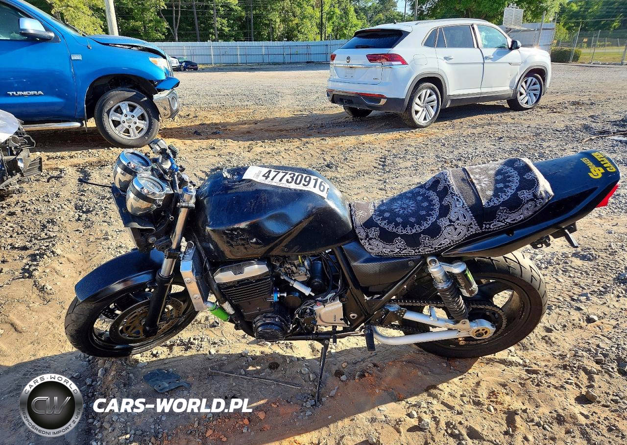 1999 Kawasaki Zr1100 C VIN:JKAZRBC13XA022795 - 3