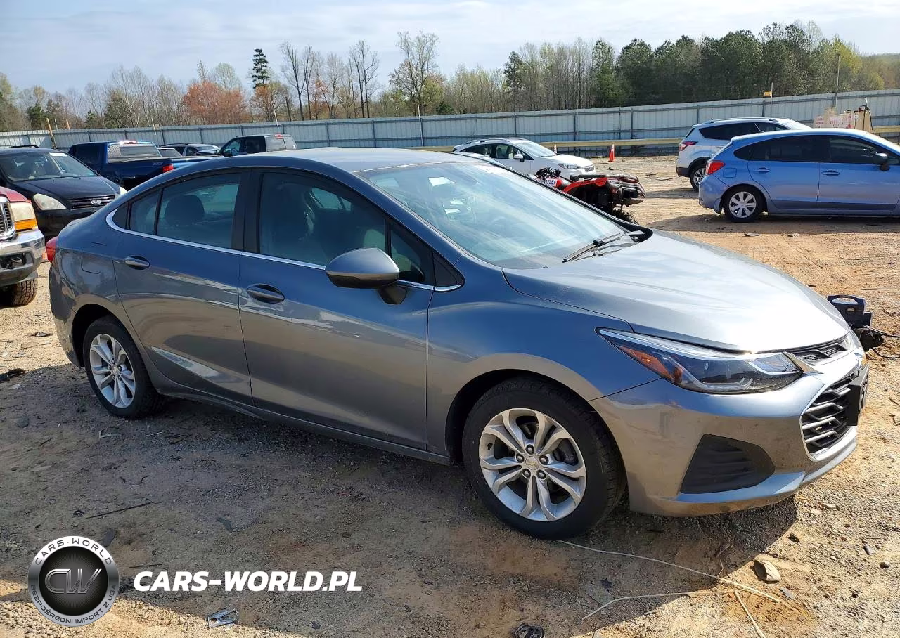 2019 Chevrolet Cruze Lt VIN:1G1BE5SM8K7127394 - 4