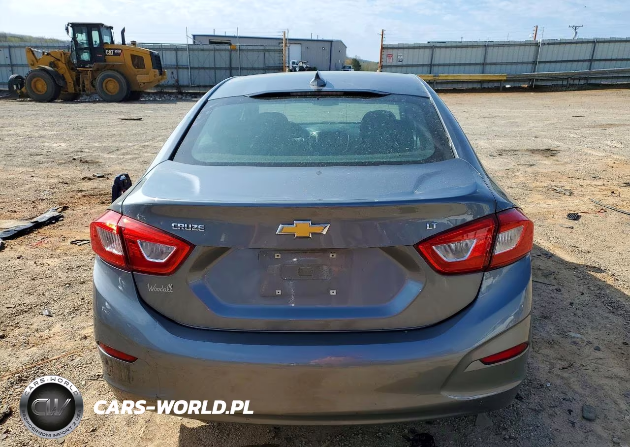 2019 Chevrolet Cruze Lt VIN:1G1BE5SM8K7127394 - 6