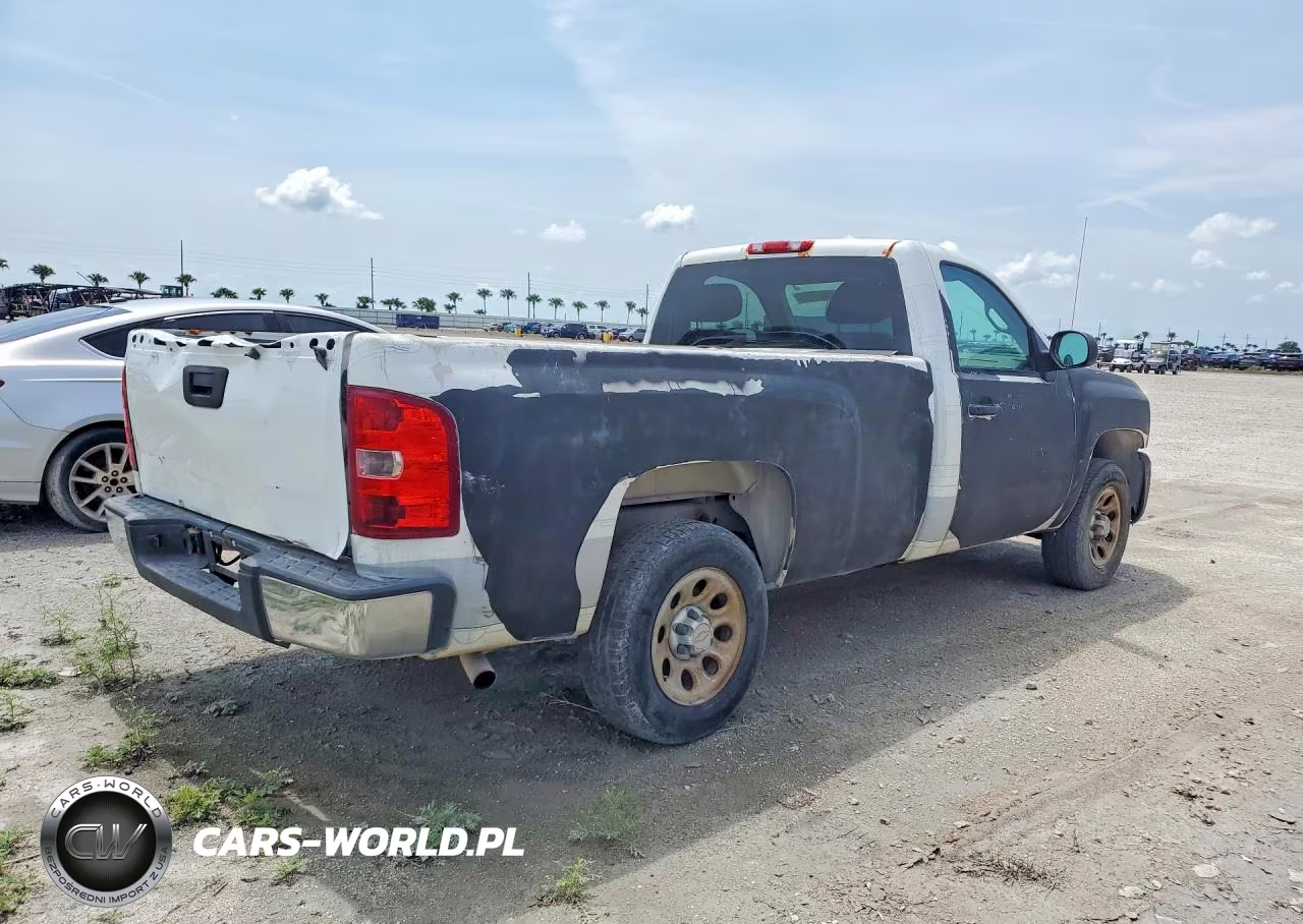 2011 Chevrolet Silverado C1500 VIN:1GCNCPEX5BZ285322 - 3