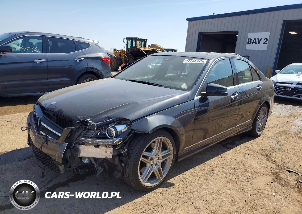 2014 Mercedes-Benz C 300 4Matic – zdjęcie 1 z 12