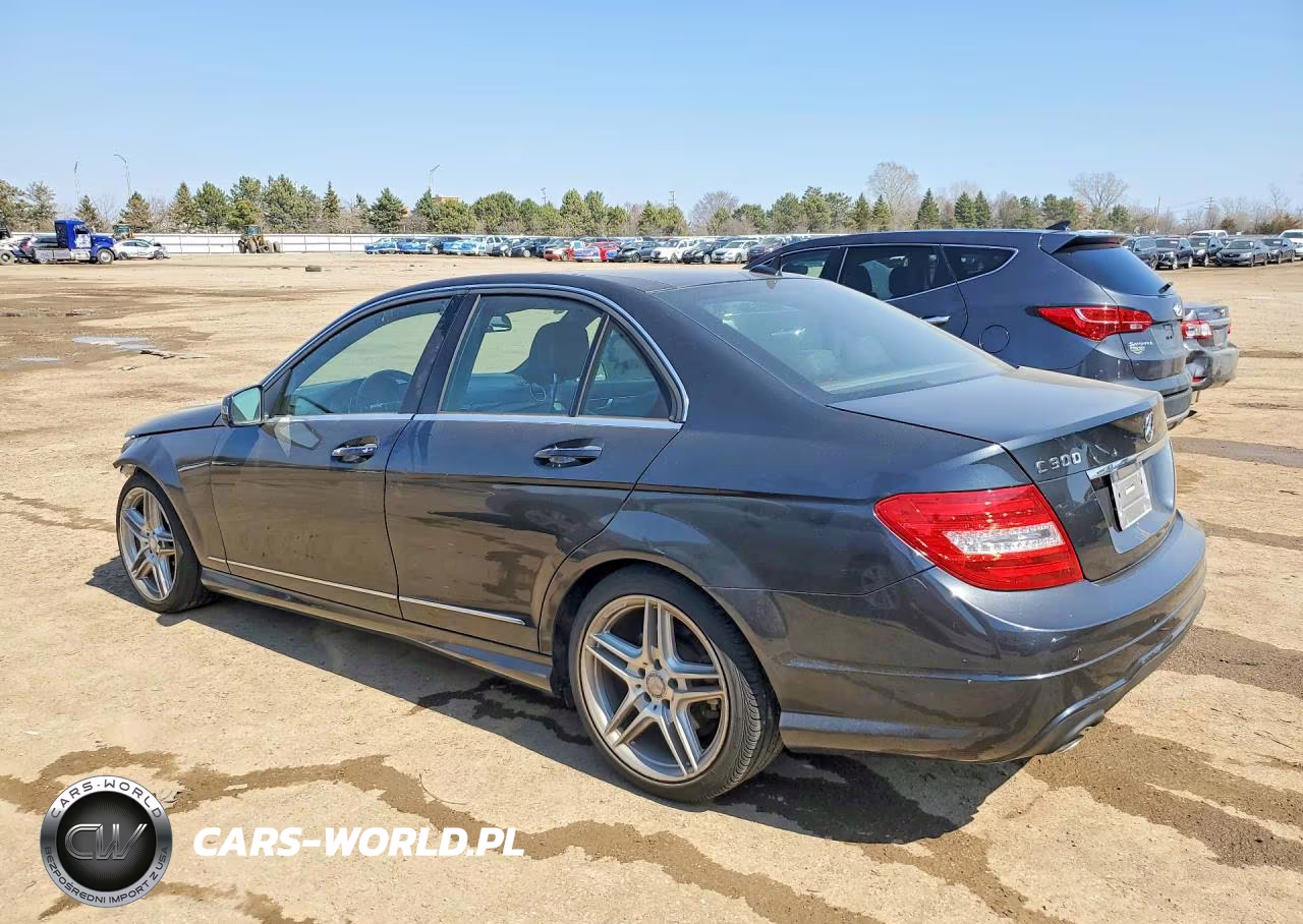 2014 Mercedes-Benz C 300 4Matic VIN:WDDGF8AB4EA930907 - 2