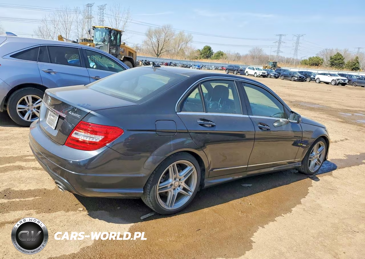 2014 Mercedes-Benz C 300 4Matic VIN:WDDGF8AB4EA930907 - 3