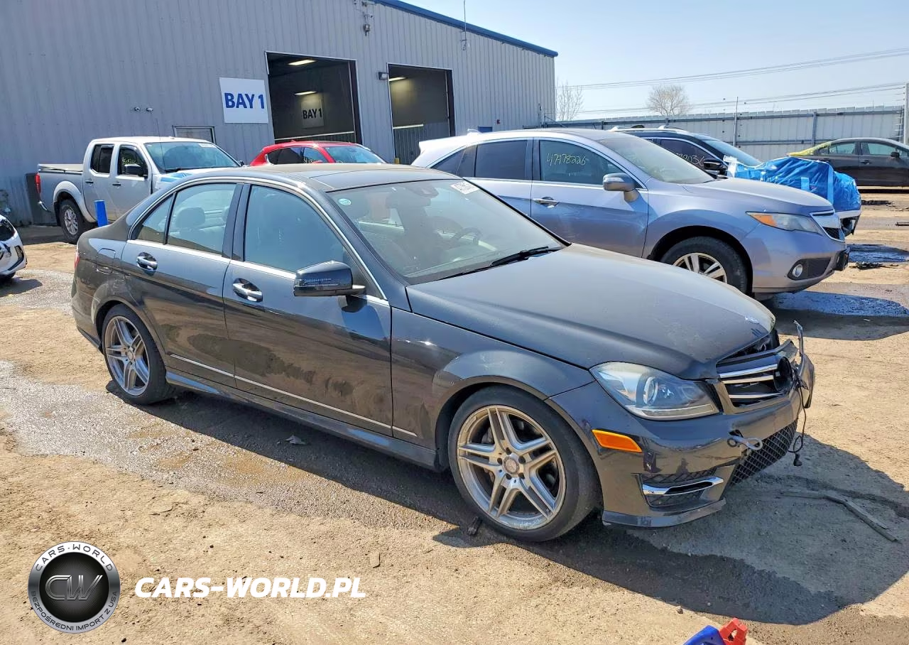 2014 Mercedes-Benz C 300 4Matic VIN:WDDGF8AB4EA930907 - 4