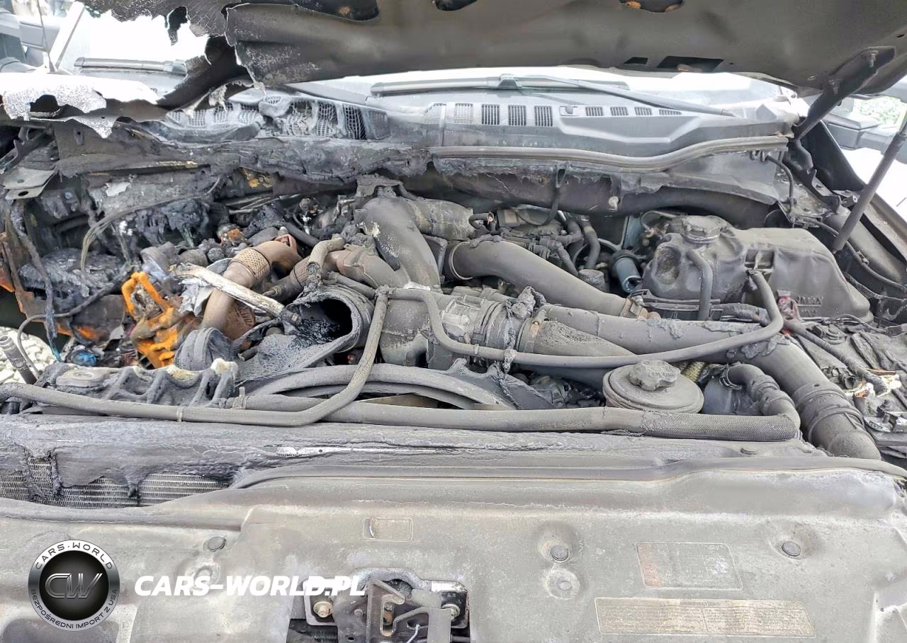2020 Ford F550 VIN:1FDUF5GT4LEE09523 - 11