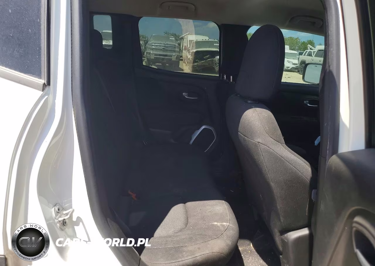 2018 Jeep Renegade Sport VIN:ZACCJBAB4JPH81798 - 10