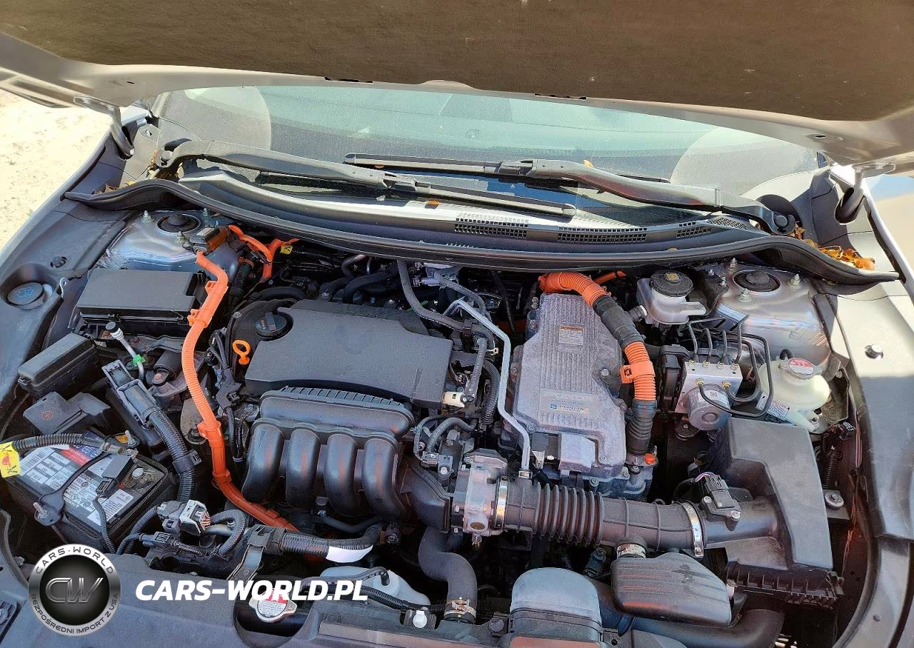 2018 Honda Clarity Touring VIN:JHMZC5F39JC017844 - 11