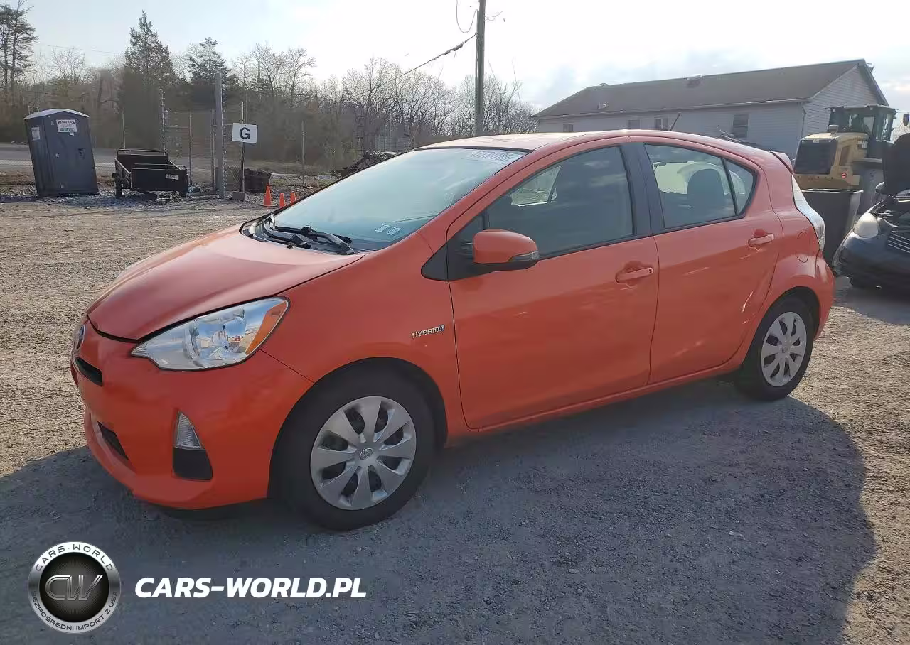 2013 Toyota Prius C Two
