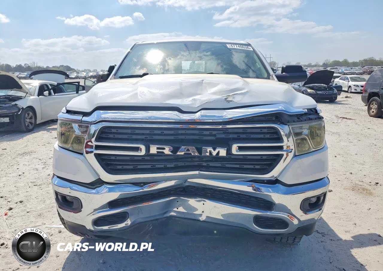 2019 Ram 1500 Big Horn VIN:1C6SRFBT3KN822345 - 5