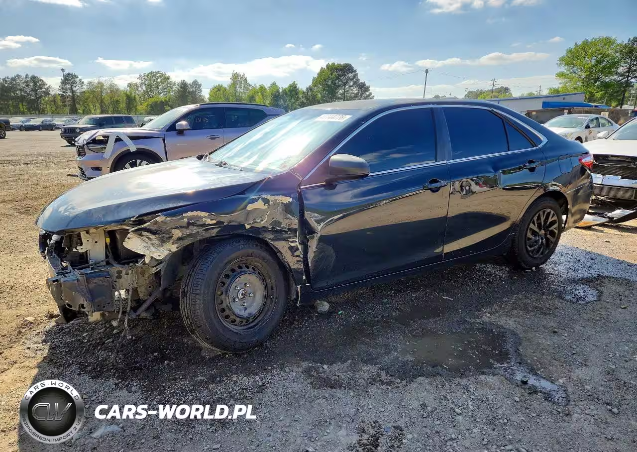 2016 Toyota Camry Le