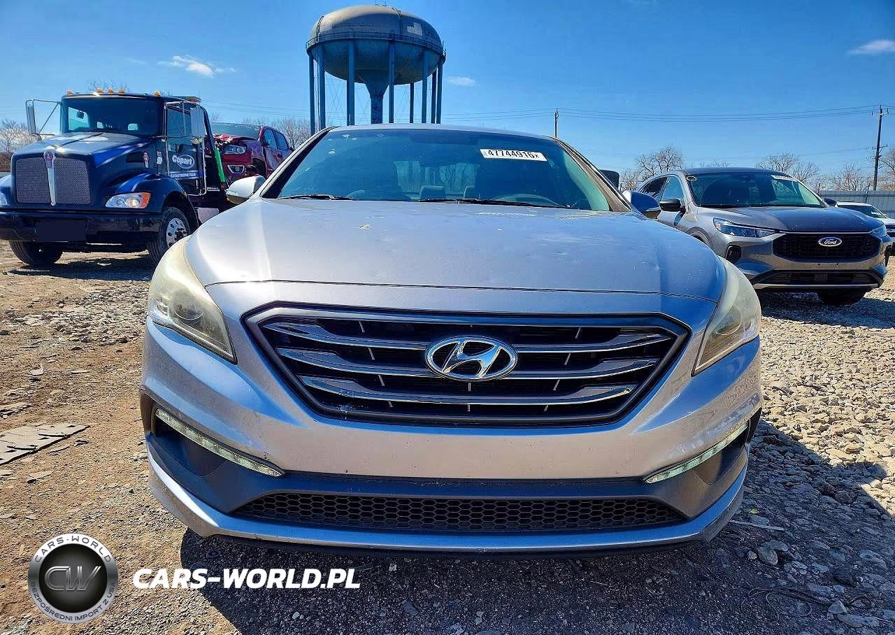 2016 Hyundai Sonata Sport VIN:5NPE34AF8GH272414 - 5