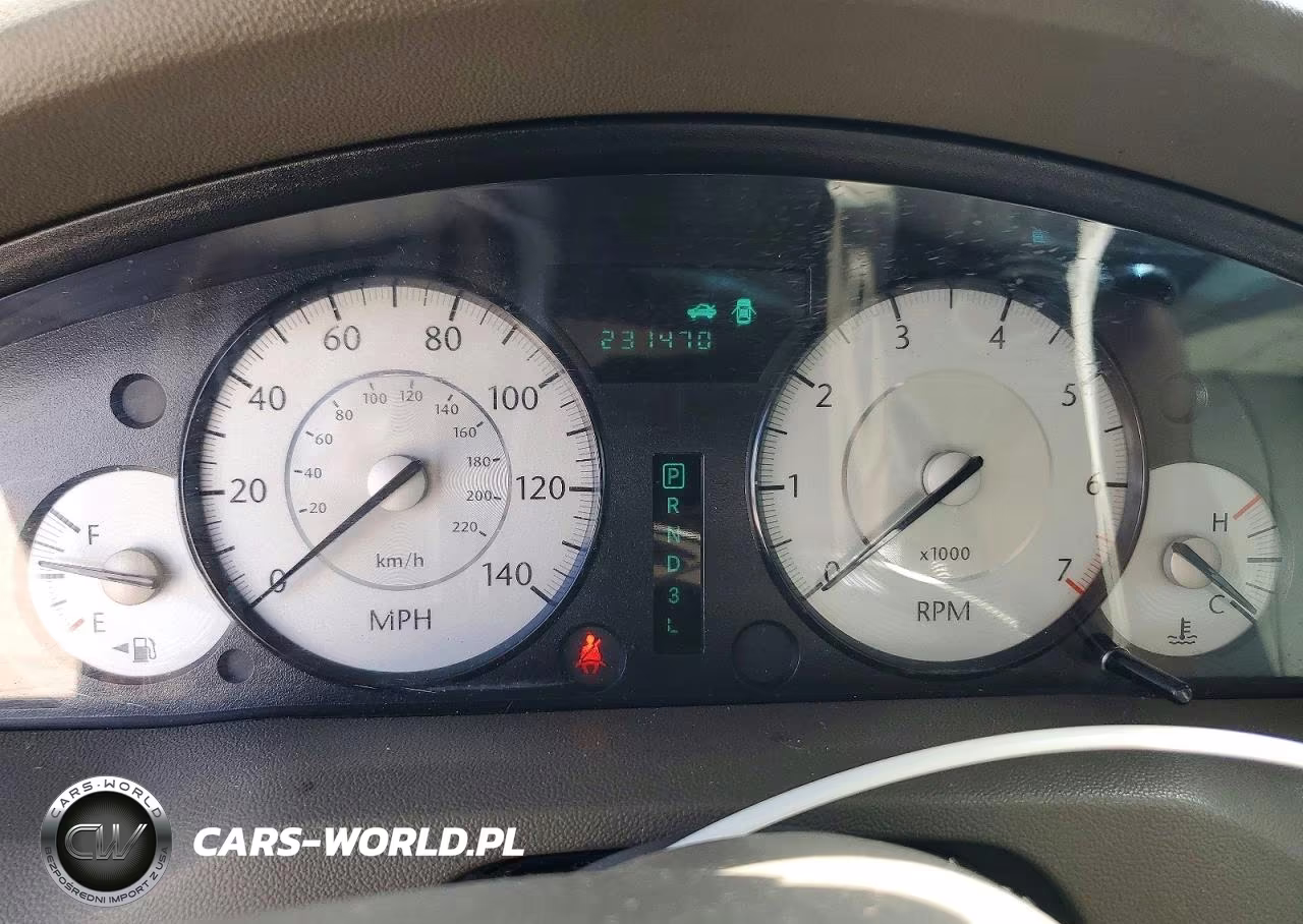 2010 Chrysler 300 Touring VIN:2C3CA5CV3AH201441 - 9