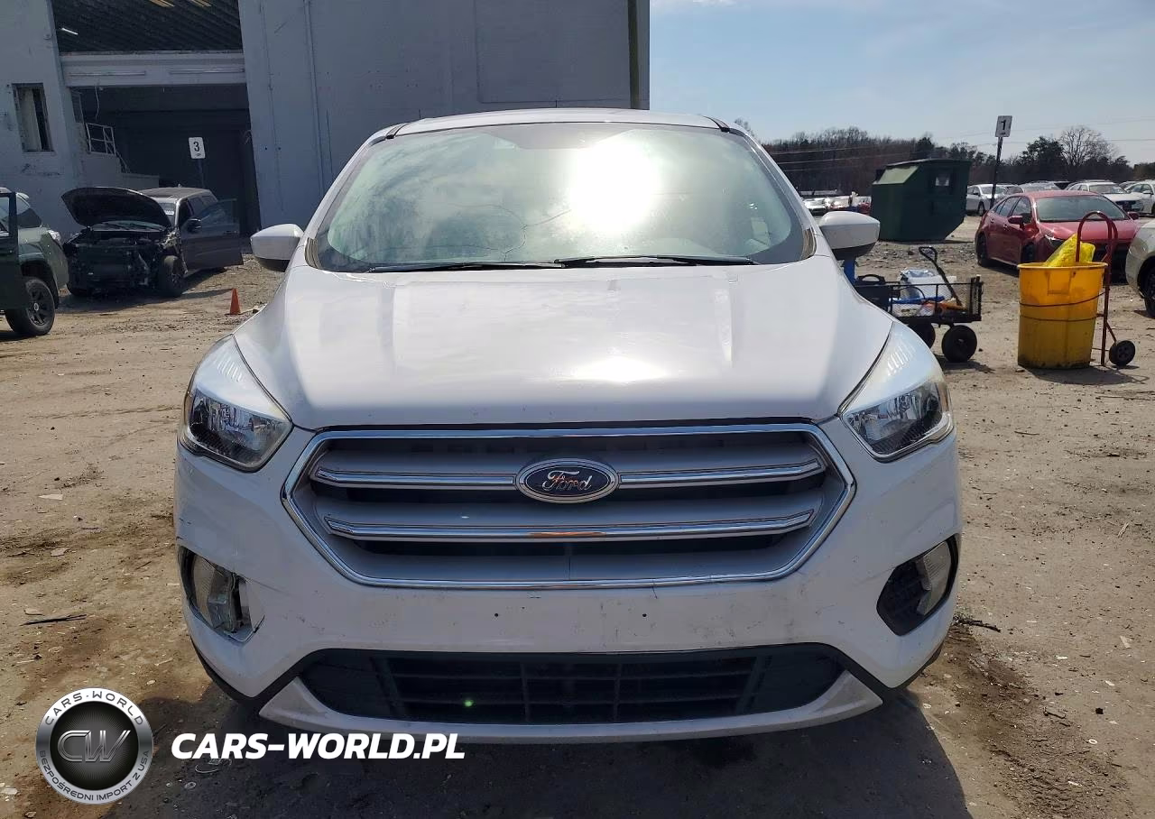 2019 Ford Escape Se VIN:1FMCU9G97KUC08667 - 5