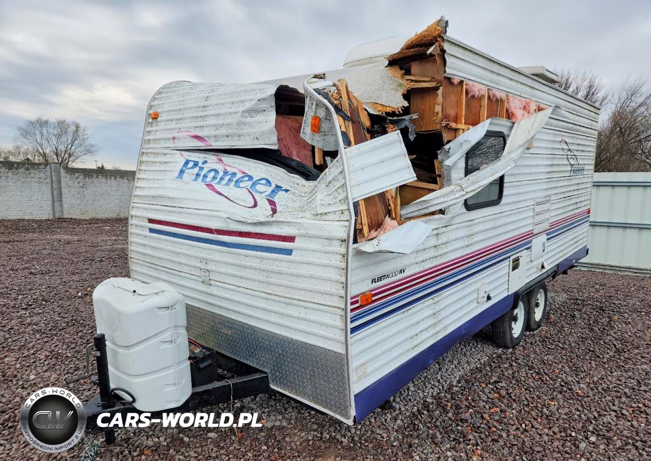 2004 Fleetwood Pioneer Camper VIN:1EB11T18214607810 - 2