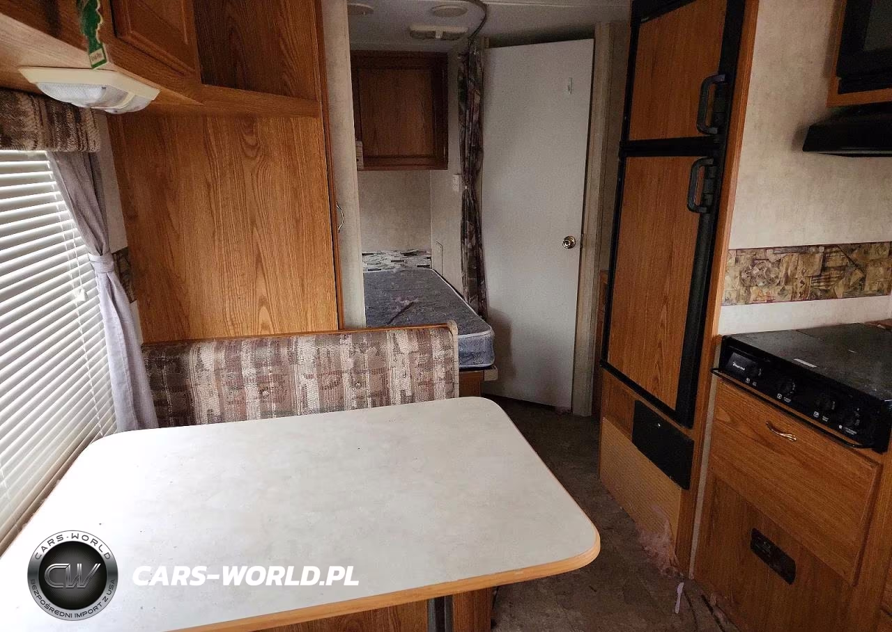 2004 Fleetwood Pioneer Camper VIN:1EB11T18214607810 - 6