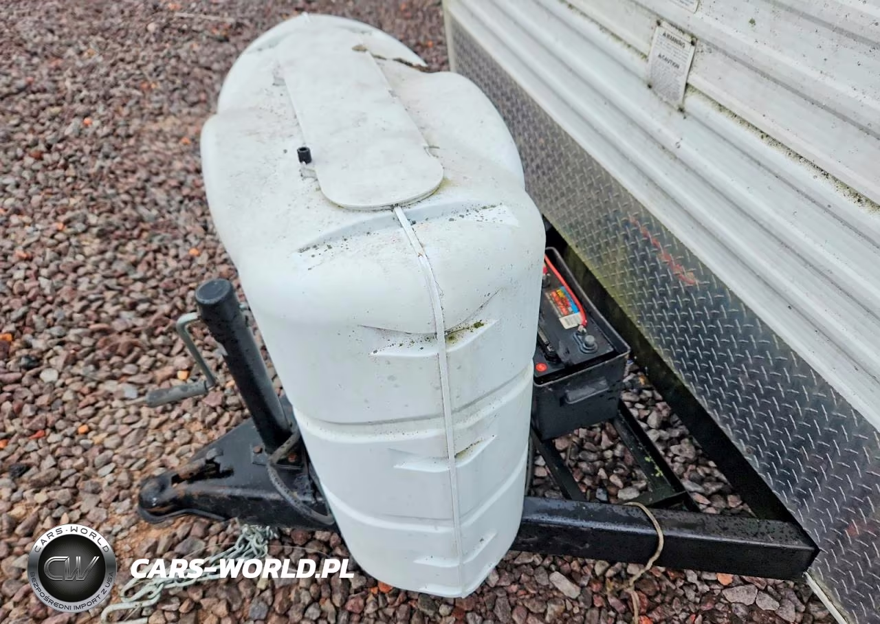2004 Fleetwood Pioneer Camper VIN:1EB11T18214607810 - 7