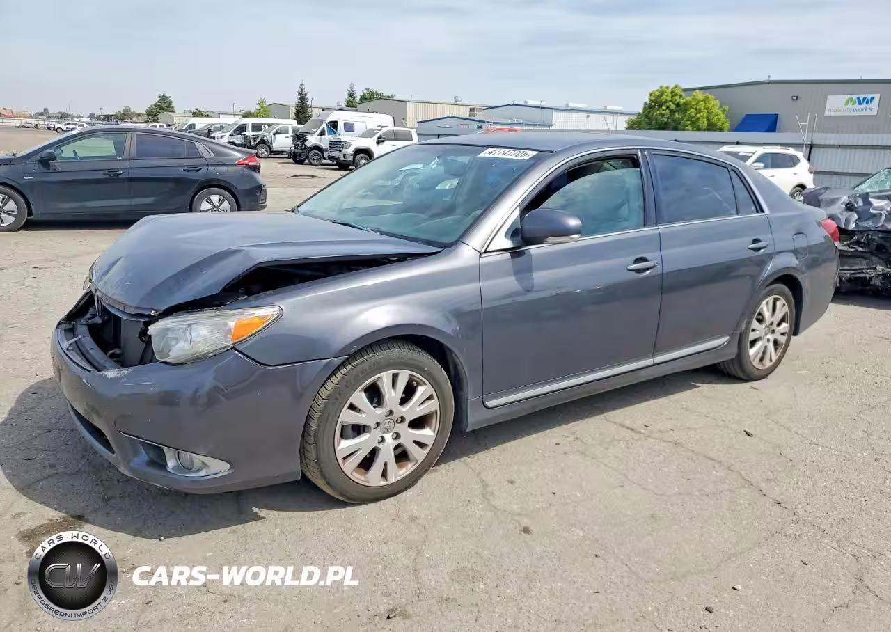 2011 Toyota Avalon Base