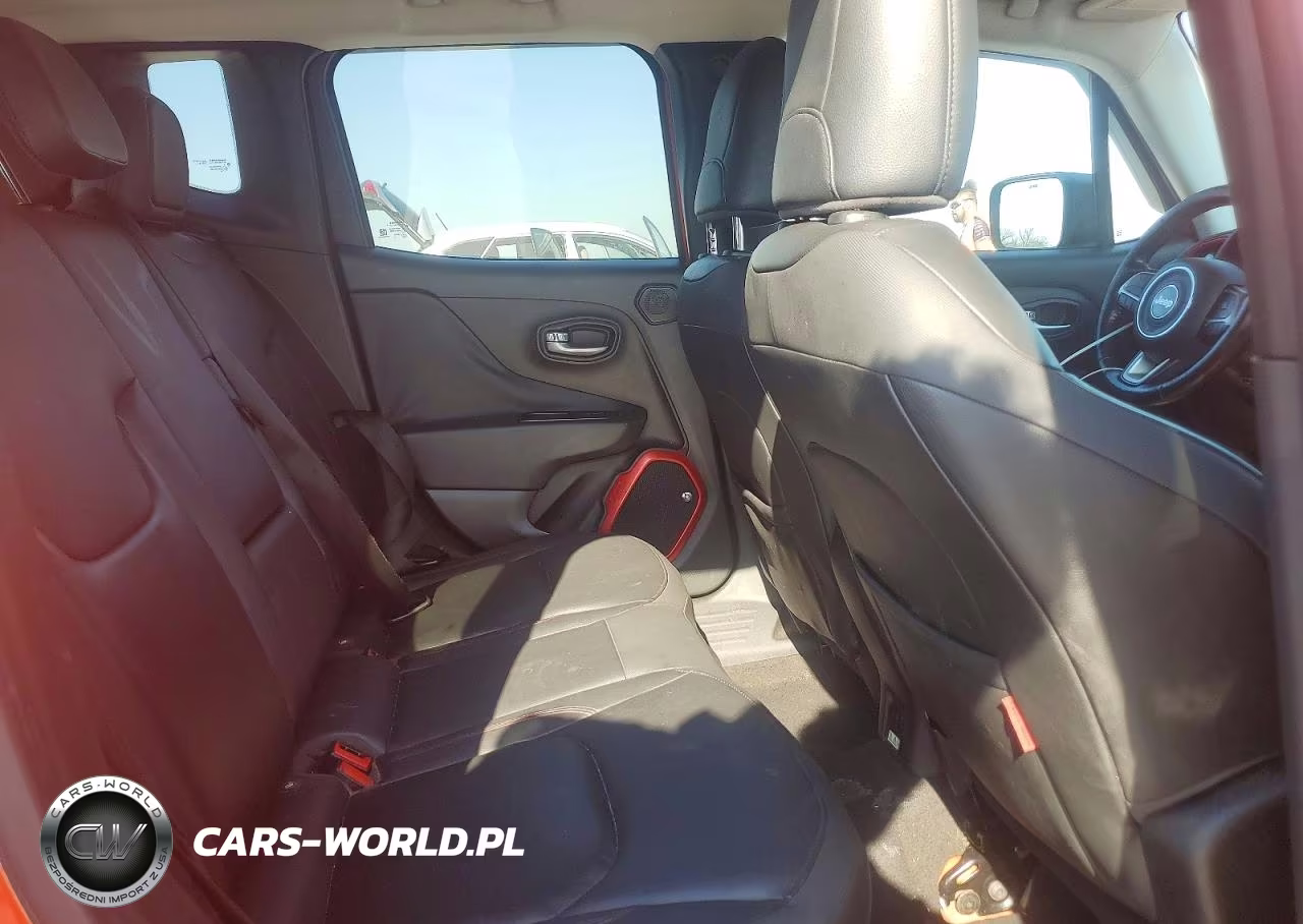 2016 Jeep Renegade Trailhawk VIN:ZACCJBCT8GPE31900 - 10