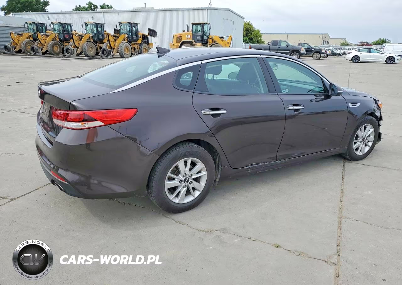 2018 Kia Optima Lx VIN:KNAGT4L30J5238841 - 3