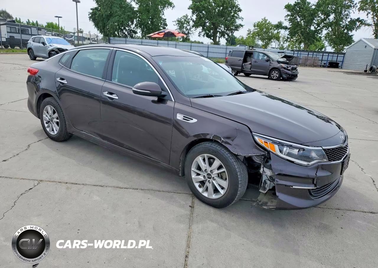 2018 Kia Optima Lx VIN:KNAGT4L30J5238841 - 4