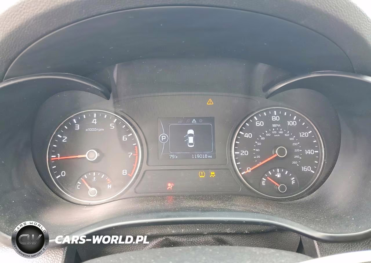 2018 Kia Optima Lx VIN:KNAGT4L30J5238841 - 9