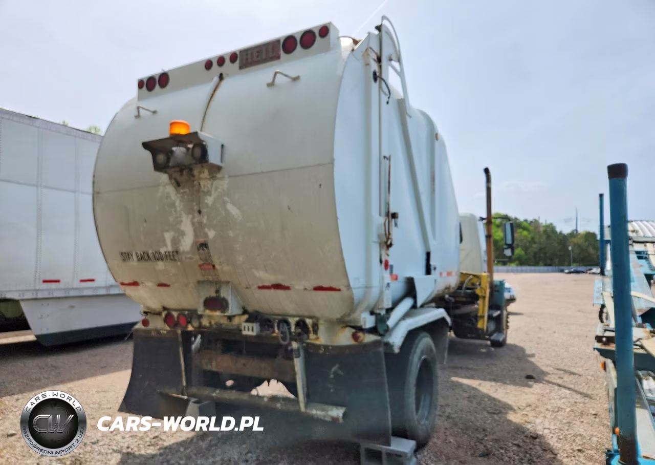 2010 International Sa625 Refuse Truck VIN:1HTWCAAR7AJ255148 - 4