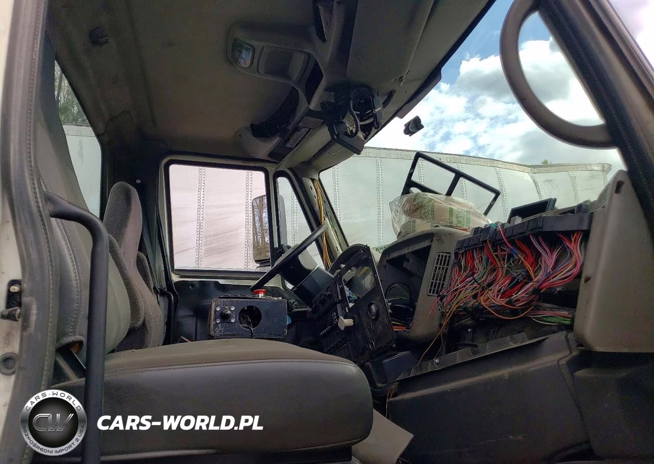 2010 International Sa625 Refuse Truck VIN:1HTWCAAR7AJ255148 - 5